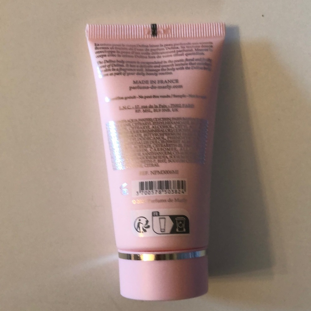 Parfums de Marly Delina Pink Body Cream - Picture 4 of 6